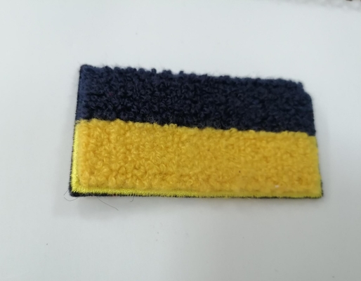 熱伝達衣服のためのカスタマイズされたタオルの刺繍パッチの洗濯できるラベル