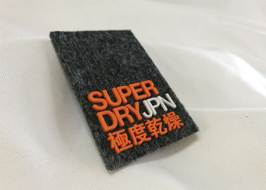 注文の銘柄のロゴの衣類のMircoの注入のためのゴム製ロゴ パッチ
