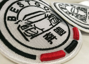 熱切口のあや織りの生地の注文の衣類は布によって刺繍されるバッジを修繕します