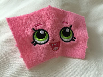 最も最近の衣類のための手細工の漫画のPattenの習慣によって刺繍されるパッチ