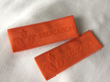 高周波Debossingの快適なNeedleloom編まれた衣類のラベル
