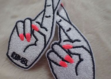 絶妙な、多色刷りの個人化された刺繍されたバッジ、習慣は赤ん坊の衣服のためのパッチを刺繍しました