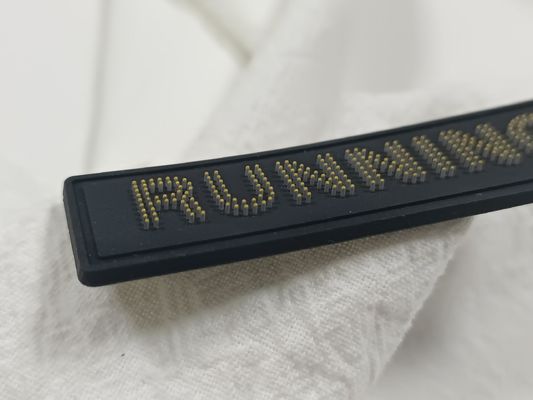 OEKOTEX 彫刻ロゴ 洗えるパッチ 取引可能なカスタムパッチ