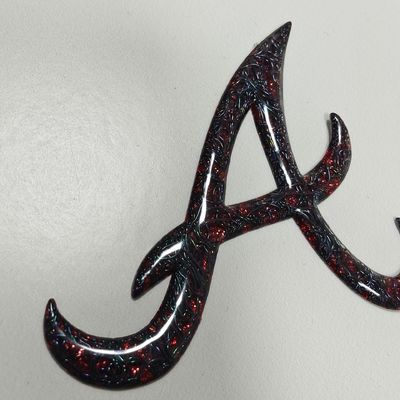 カスタマイズされた高周波3D TPUエンボスロゴ赤メタリック熱転写ラベル（バッグ用）