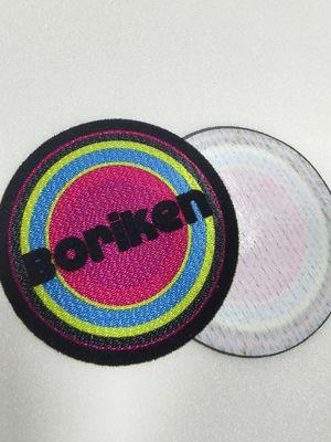 カスタム熱プレスフロッキングロゴパッチアイロン接着熱転写ビニールTシャツ