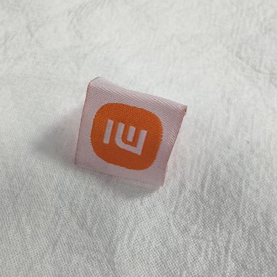 カスタム高密度衣料織ラベル ブックカバーフォールドタグ バッグ衣料用