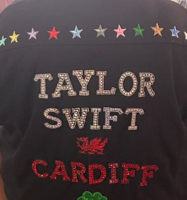 カスタムデザインの熱転写印刷ラベルステッカー、ハイラインストーンロゴ、Tシャツ帽子DIYクリスタル用アイロン接着