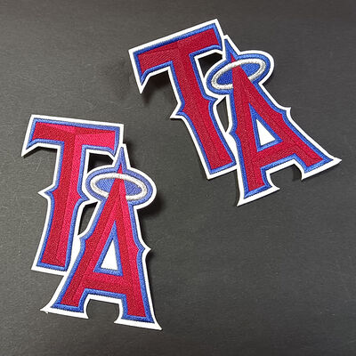 刺身パッチ - ハロー,アイアンオン/シューオンアパレルバックパック装飾バッジの赤と青