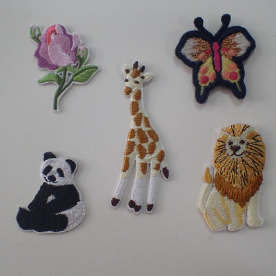 Wholesale 3D Embroidered Patches Sewing Badges Iron  Heat Press Stickers for Clothing