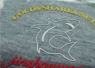 3DはTシャツのための熱い溶解の接着剤熱出版物が付いている多彩なスクリーンの印刷のラベルを浮彫りにしました