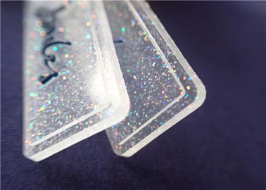 衣服のための多彩な粉が付いている個人化された十分に透明なポリ塩化ビニールのバッジ