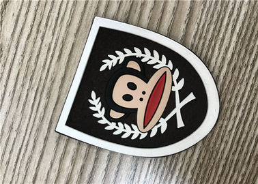 衣服および袋等のための専門家によってカスタマイズされるMicrofiberのゴム製ロゴ パッチ