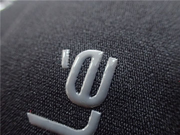 シリコーンのロゴの環境保護を印刷する衣服のための高い粘着性のジャカード ゴムひも