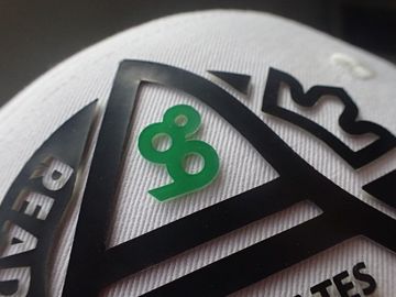 熱い- 3Dロゴ スクリーンの印刷のラベル/習慣を支持する接着剤はパッチを印刷しました