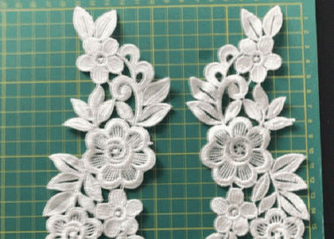 刺繍される3D花は衣類のアップリケのDiyの付属品のためのパッチの縫いましたり/鉄