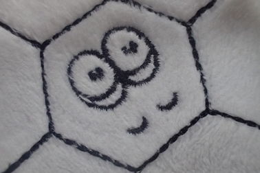 漫画のフットボール レーザーの切口の習慣によって刺繍されるバッジ