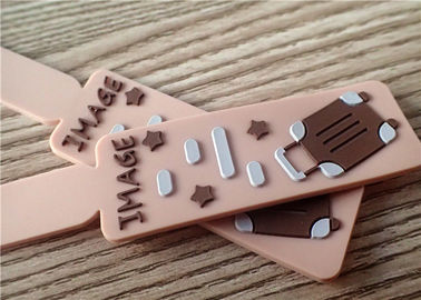3D浮き出しの専門の注文のケイ素パッチは荷物のためのロゴにバンドを付けます