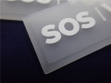 洗濯できる注文のゴム製ロゴ パッチは-帽子のためのシリコーンのバッジで…、縫います